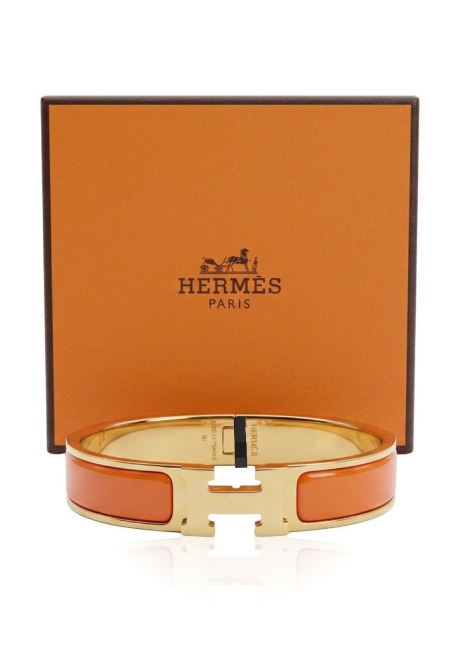 HERMES CLIC H BANGLE FEATURES BRIGHT ORANGE ENAMEL AND GOLD PLATED HARDWARE (EC00107LEBG)