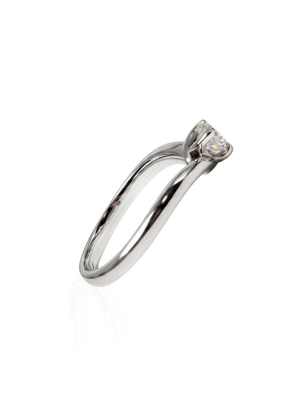 950 PLATINUM RING ESTRELLA EC00157PTR
