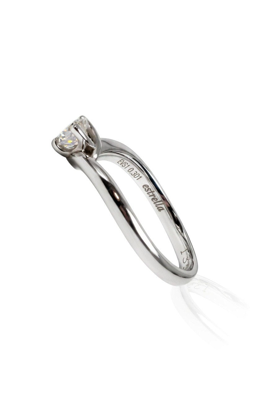950 PLATINUM RING ESTRELLA EC00157PTR