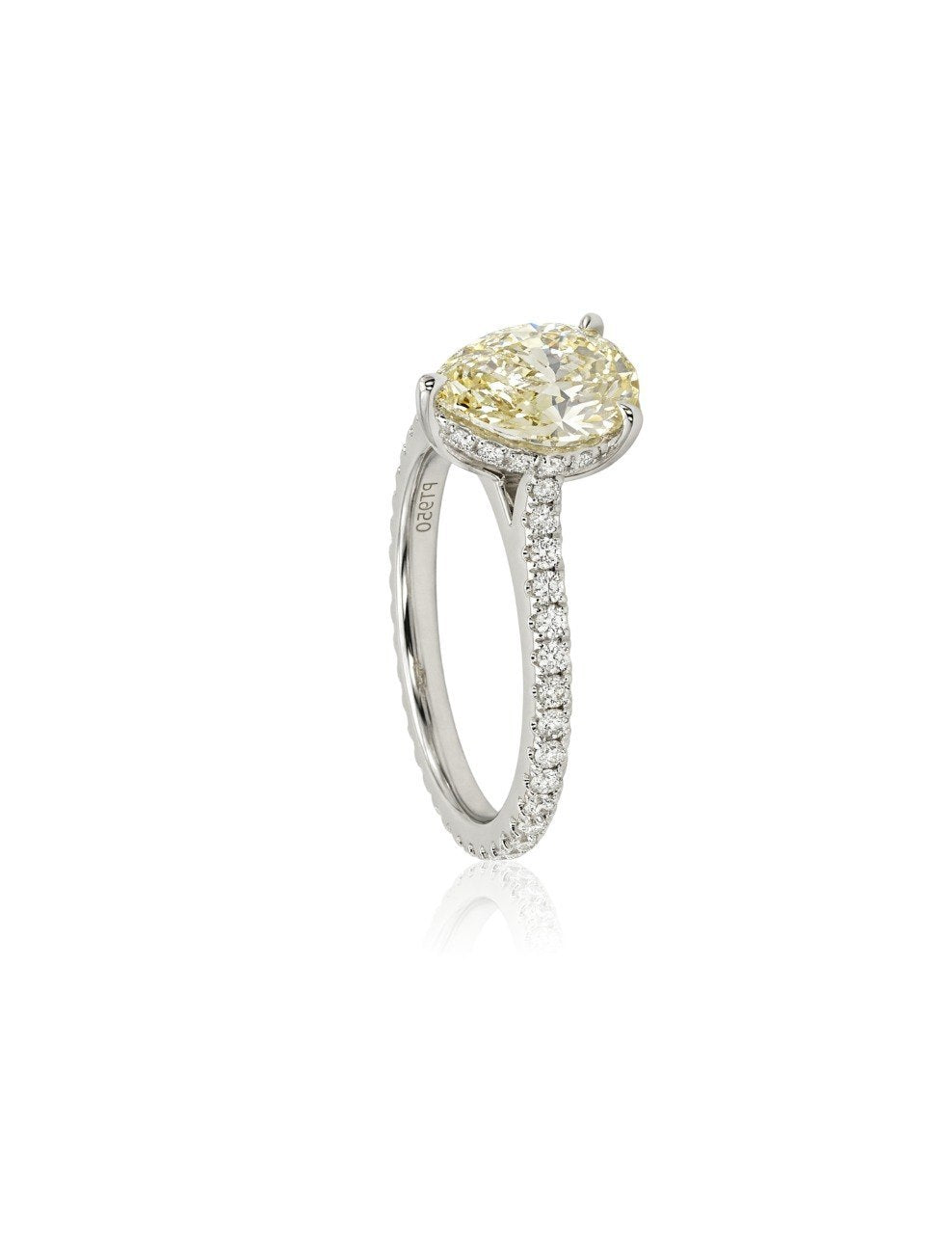 PEAR SHAPE DIAMOND 950 PLATINUM RING (EC00182WGR)