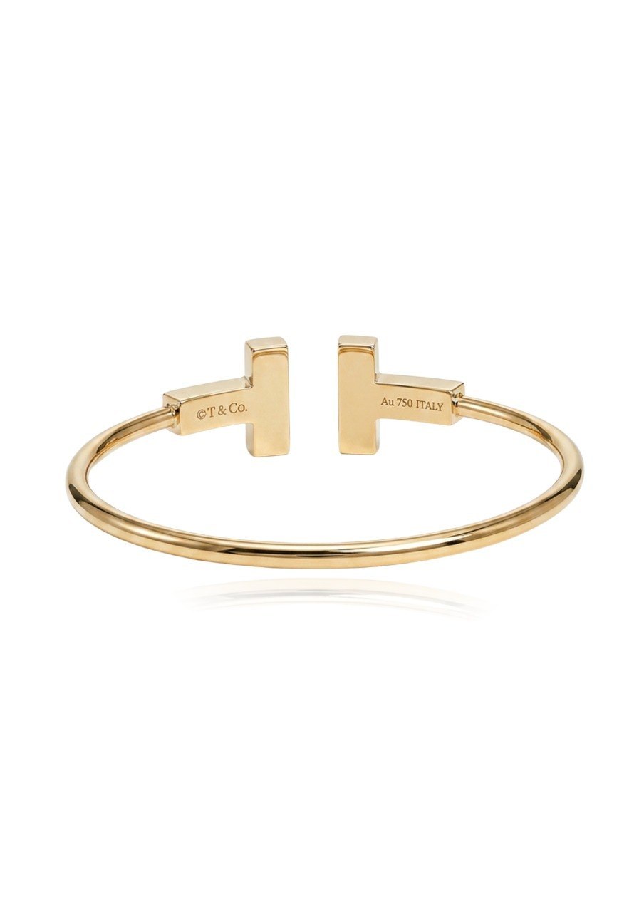 TIFFANY T WIDE WIRE BRACELET IN YELLOW GOLD (EC00123YGBG)