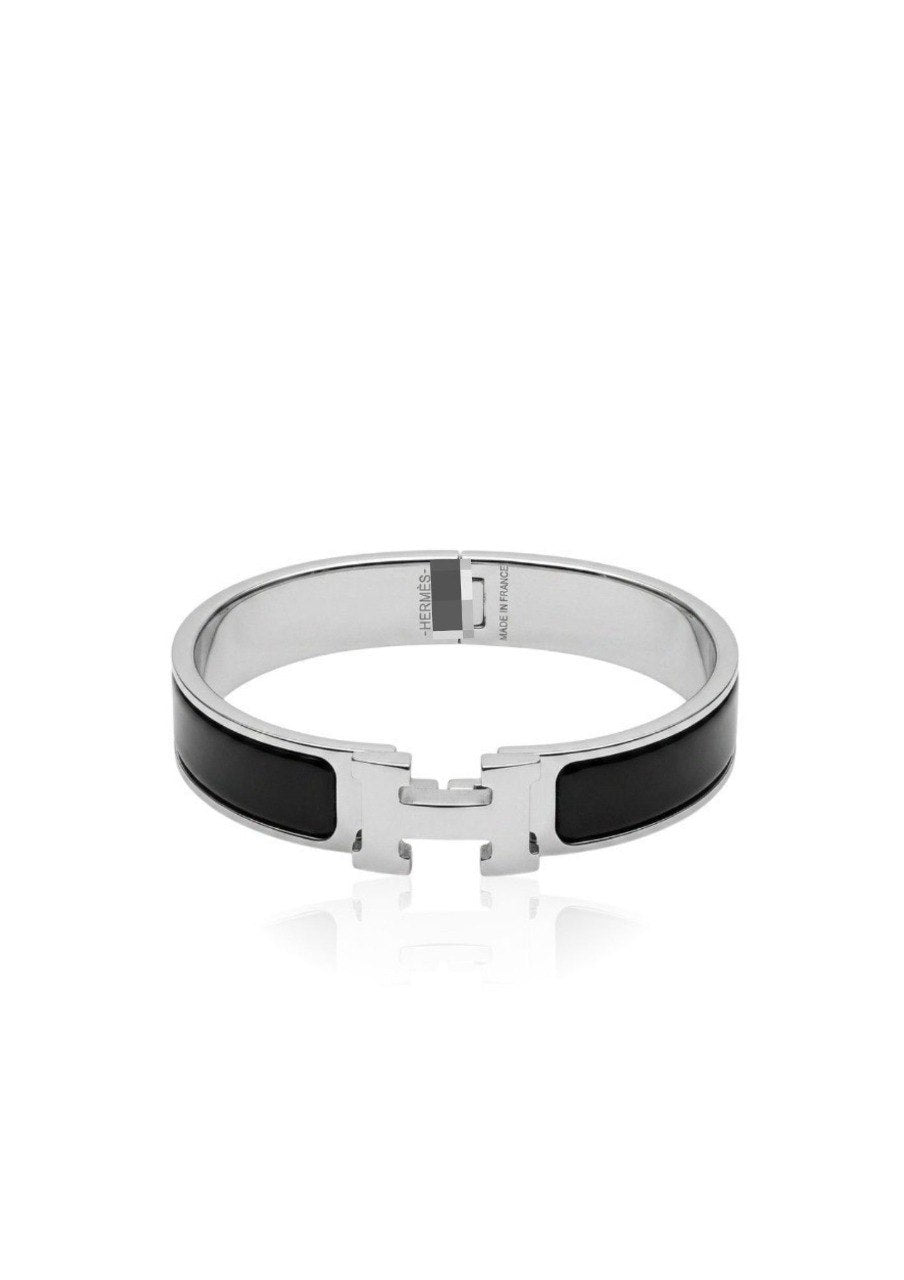 HERMES CLIC H BANGLE IN BLACK ENAMEL WITH SILVER HARDWARE (EC00111LEBG)
